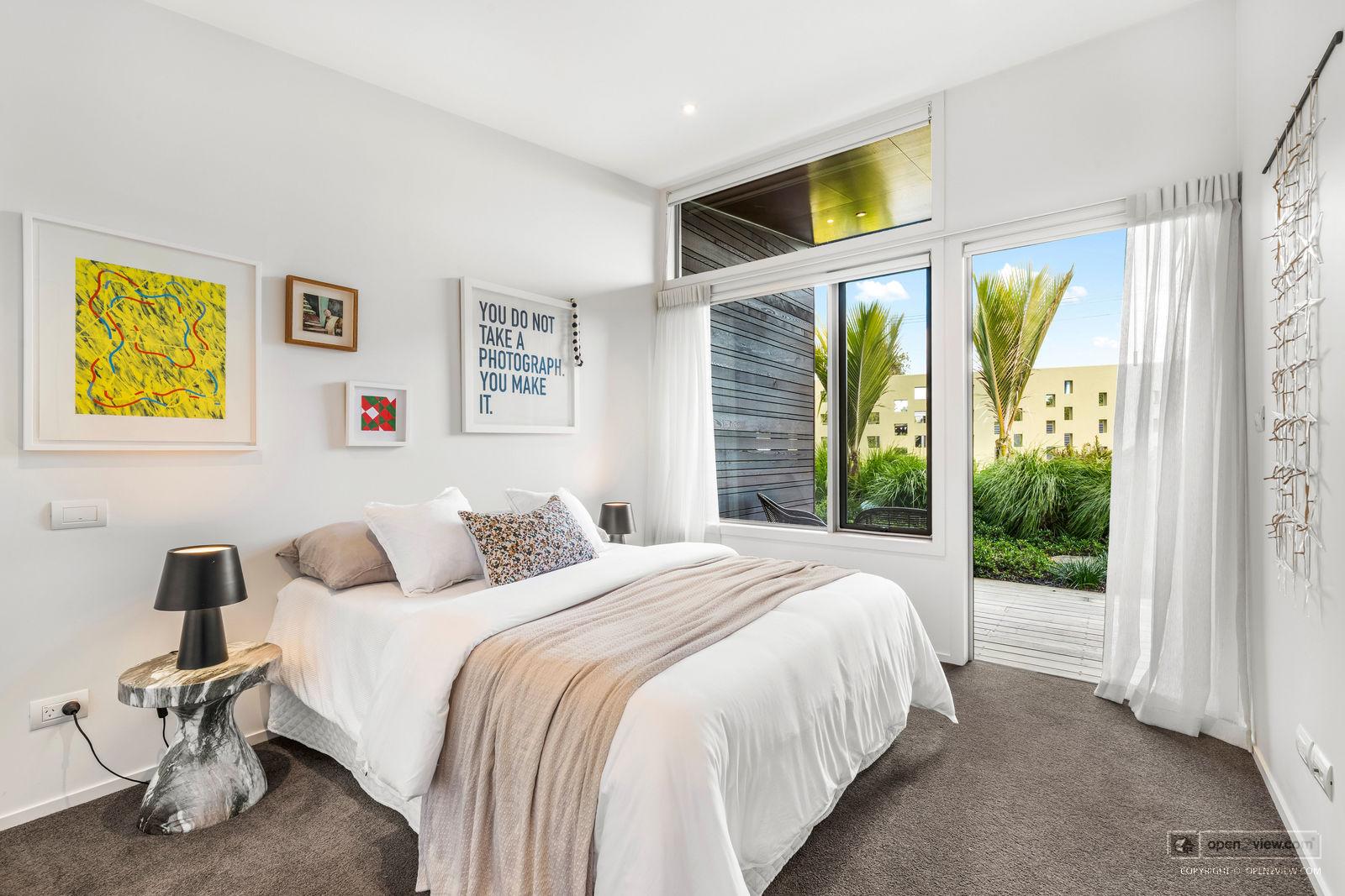 Slider image of 58 Seacliffe Avenue, Auckland