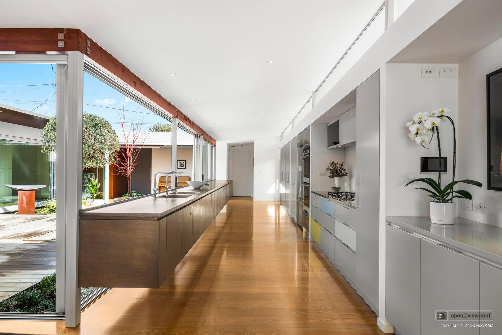 Slider image of 58 Seacliffe Avenue, Auckland