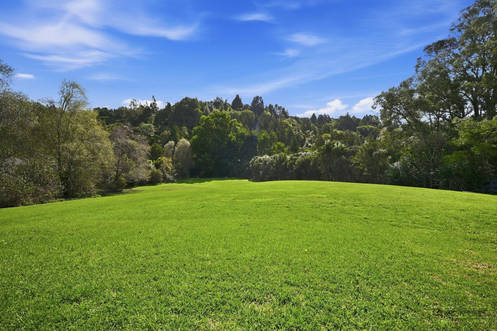 Slider image of 216 Coatesville-riverhead Highway, Auckland