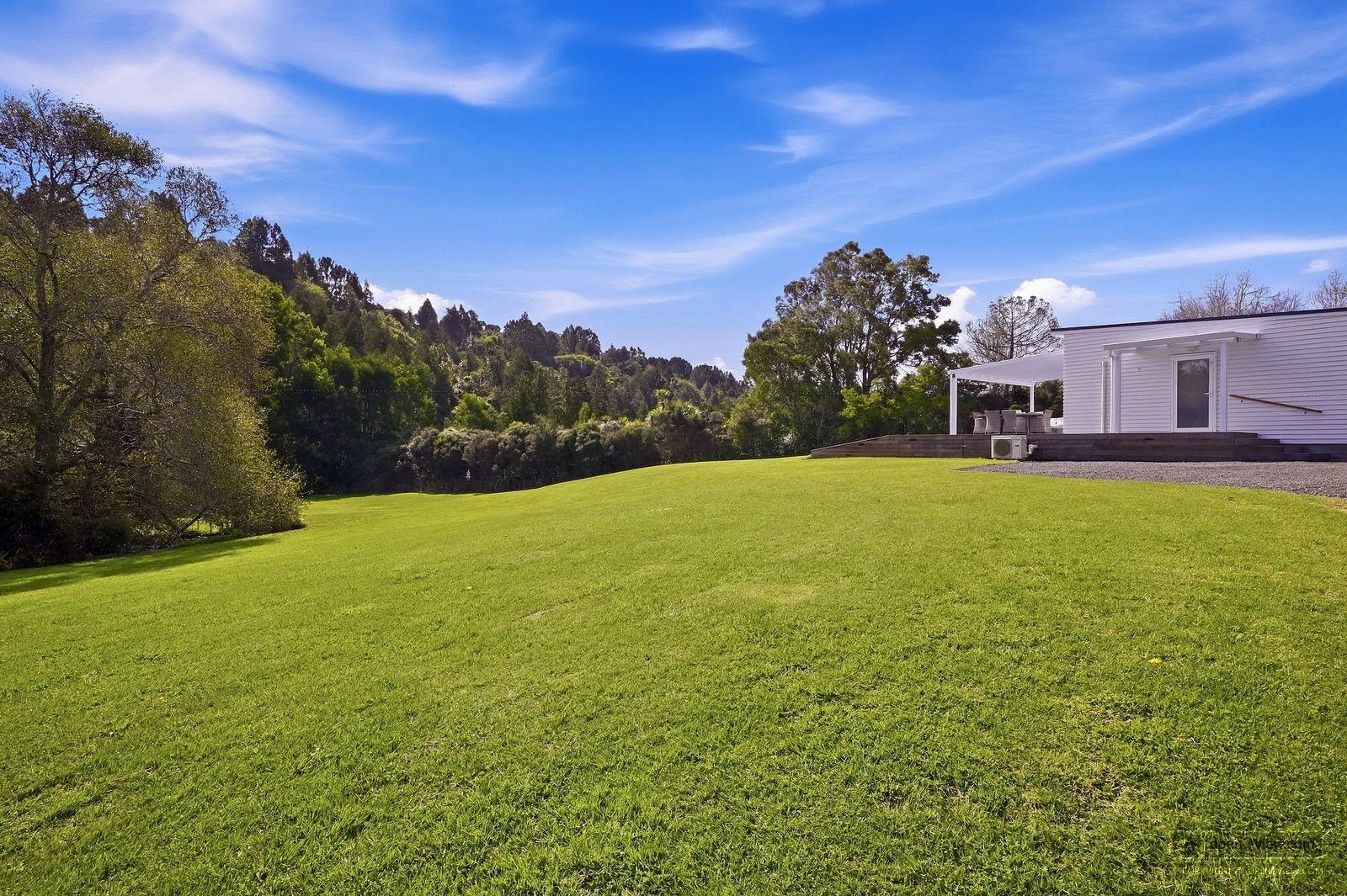 Slider image of 216 Coatesville-riverhead Highway, Auckland