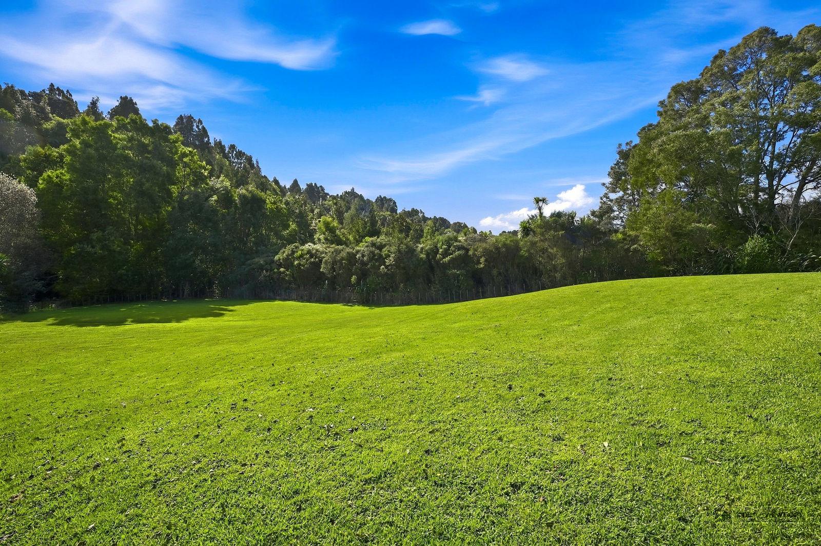 Slider image of 216 Coatesville-riverhead Highway, Auckland