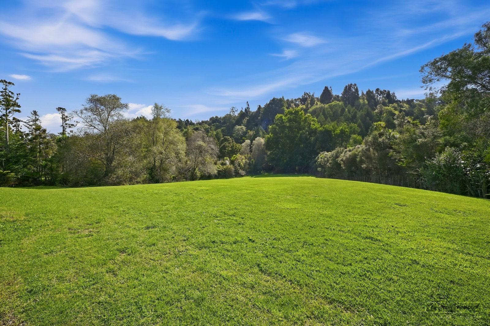Slider image of 216 Coatesville-riverhead Highway, Auckland