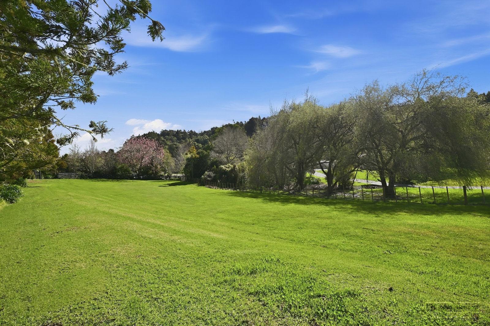 Slider image of 216 Coatesville-riverhead Highway, Auckland
