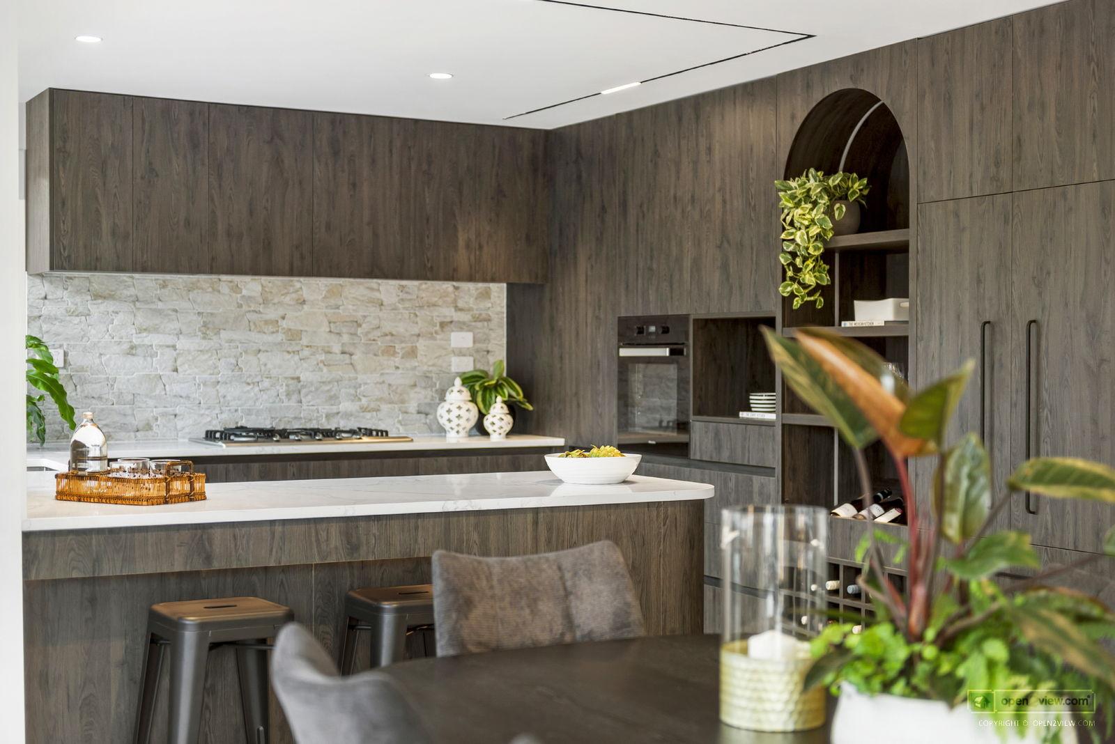 Slider image of 106 Landing Drive, Auckland