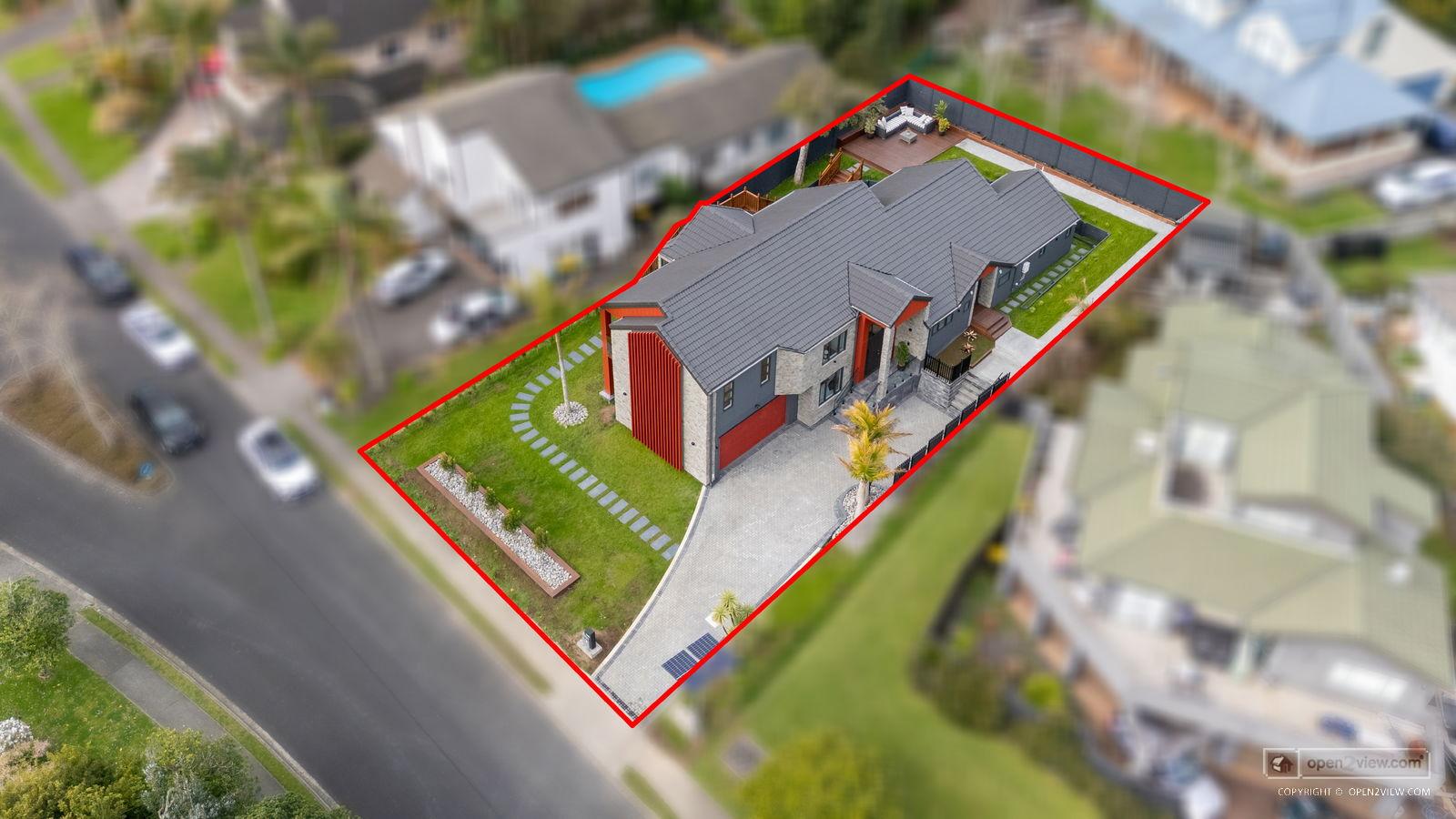 Slider image of 106 Landing Drive, Auckland