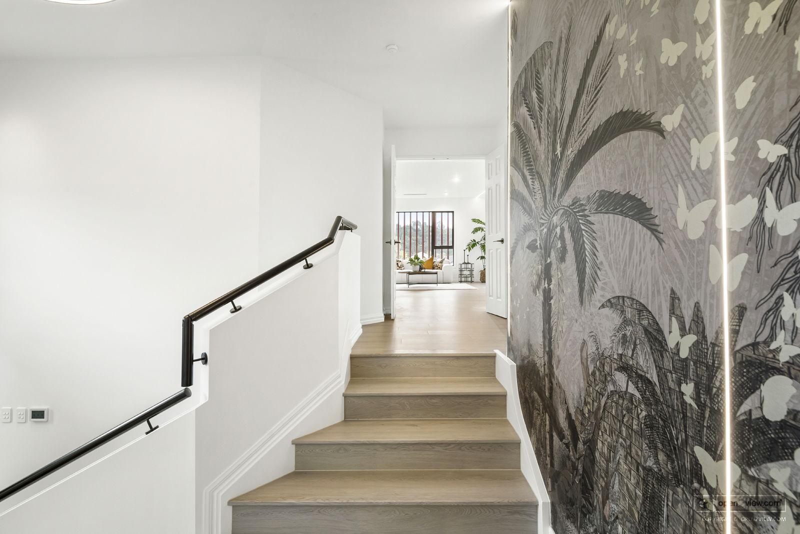 Slider image of 106 Landing Drive, Auckland