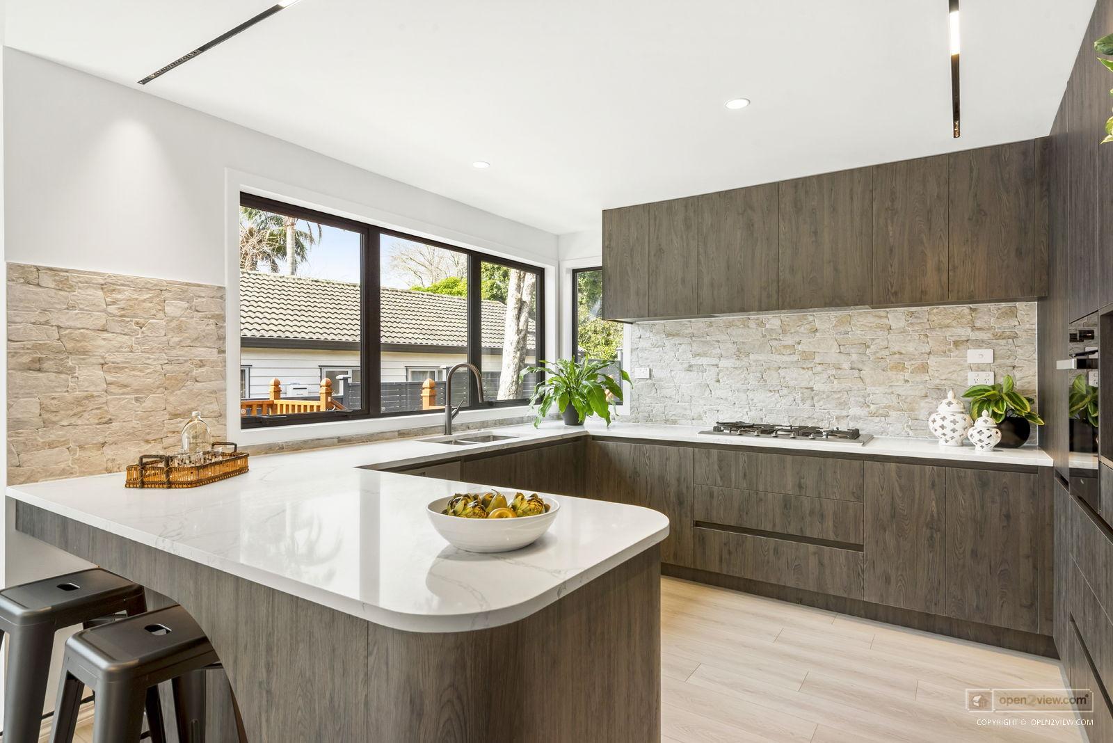 Slider image of 106 Landing Drive, Auckland