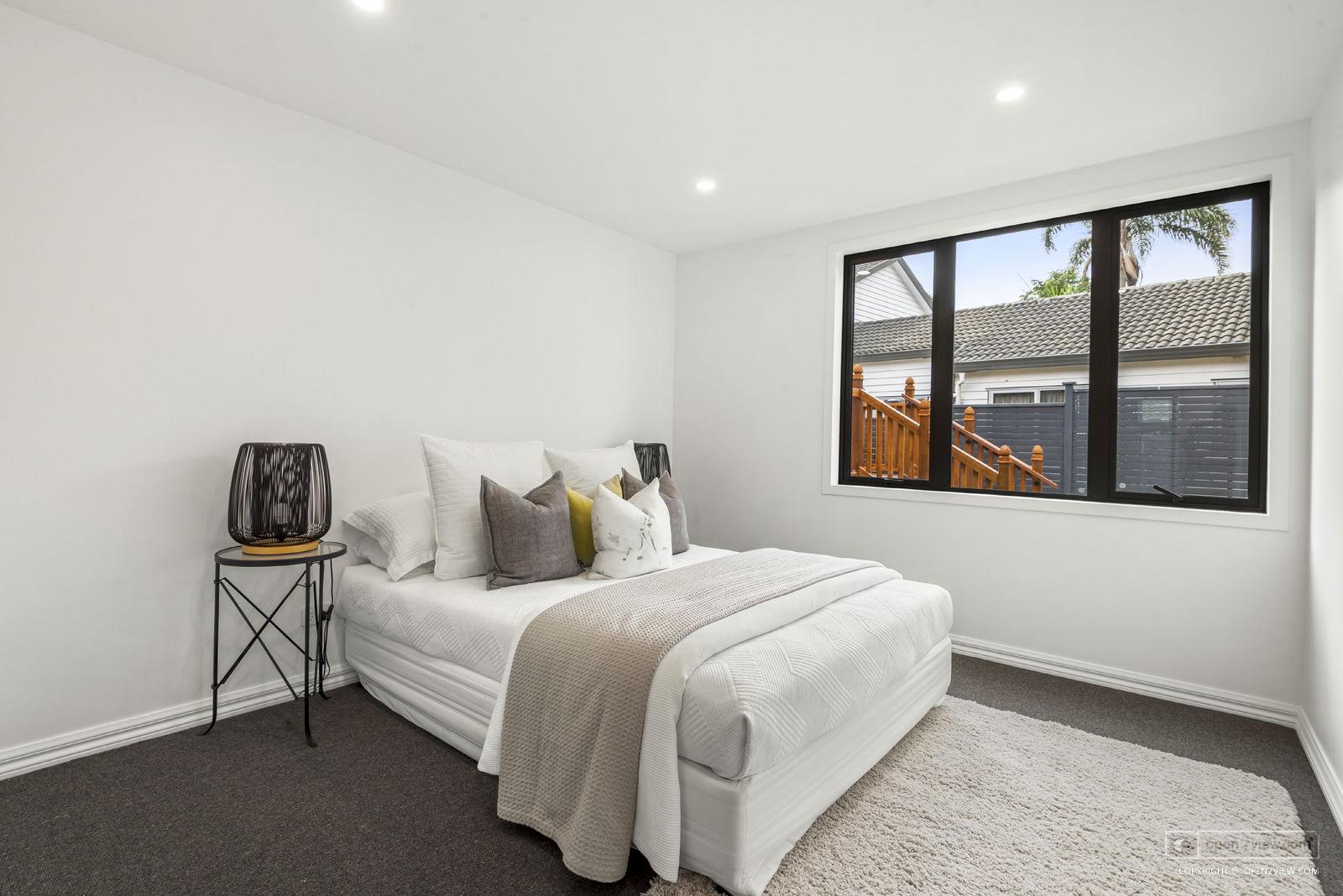Slider image of 106 Landing Drive, Auckland