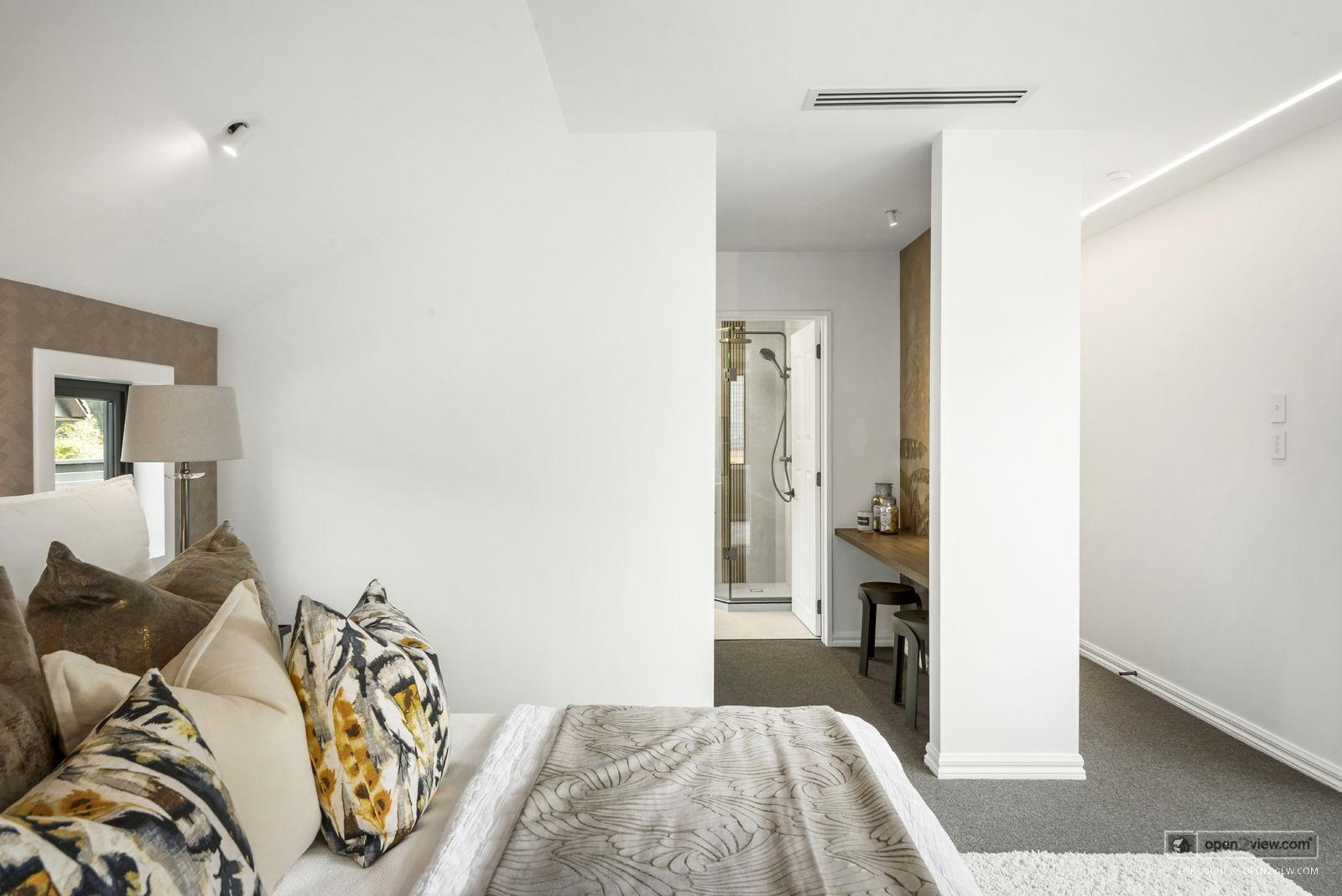 Slider image of 106 Landing Drive, Auckland