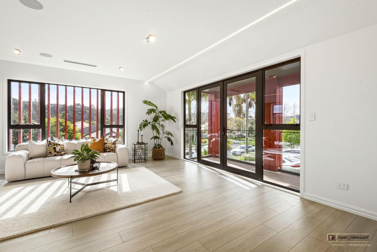 Slider image of 106 Landing Drive, Auckland