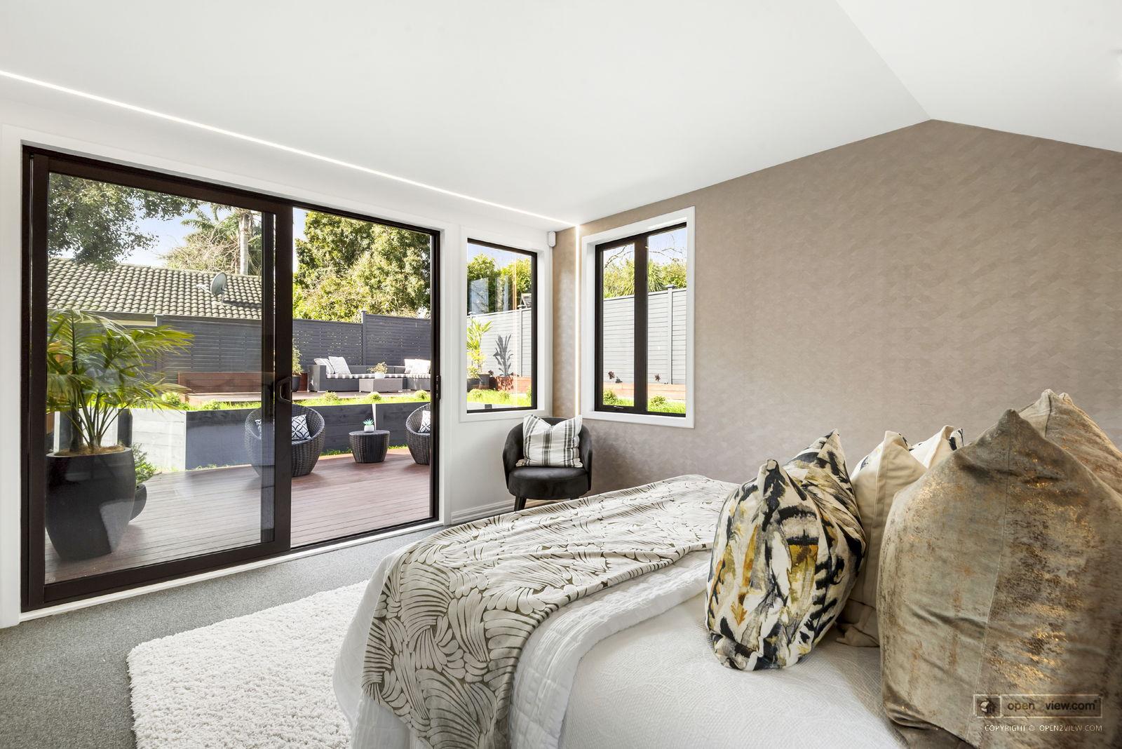 Slider image of 106 Landing Drive, Auckland